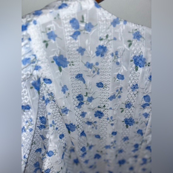 NWT Revolve x  One33 Social White Long sleeve Floral Dress Size : 8 - Picture 5 of 8